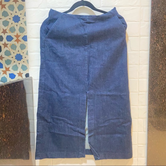 Zara Dresses & Skirts - Zara Denim skirt ✨